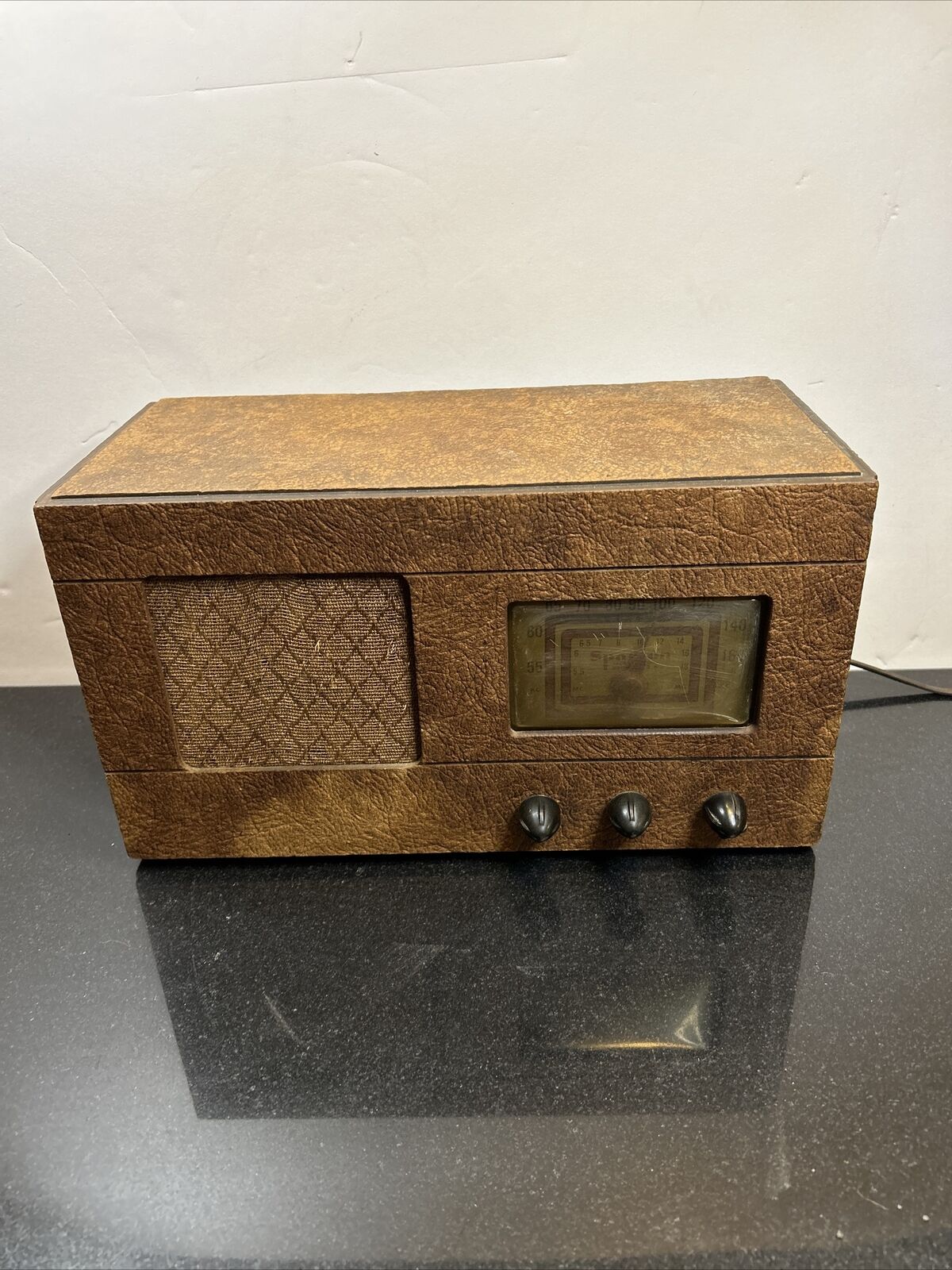 Vintage Sparton 6-66A leatherette Radio 1948 Original Authentic Working