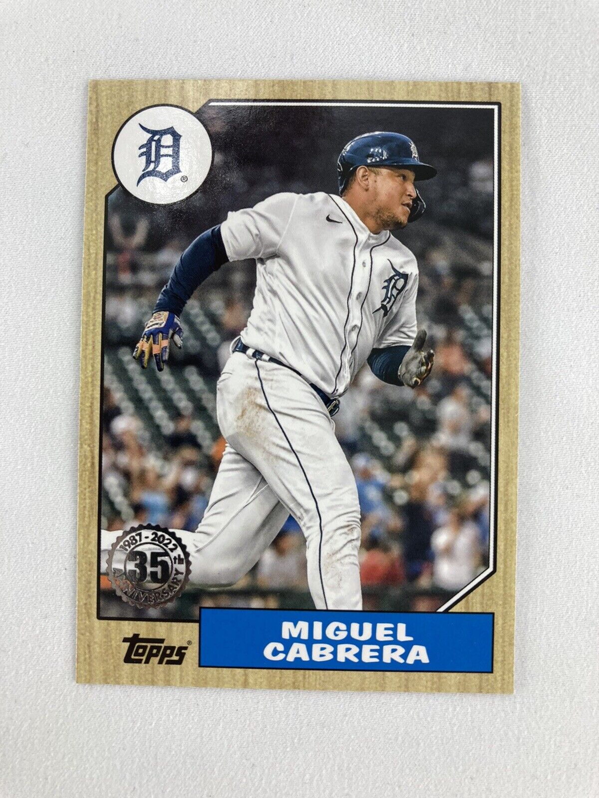Miguel Cabrera 35th Anniversary 2022 Topps Series 1 Card# T87-83