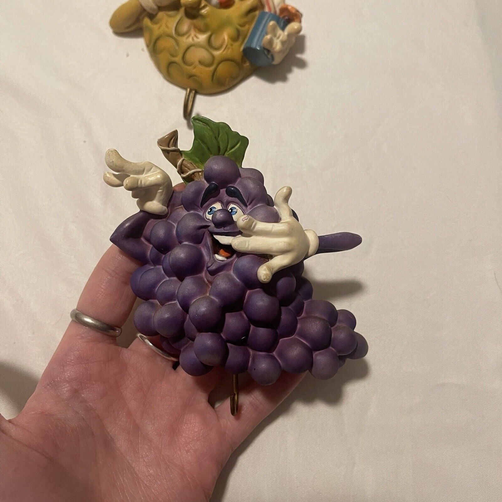 Rare Gigglin Groceries Anthropomorphic Grape Fruit Jack Graham Key Towel Hook