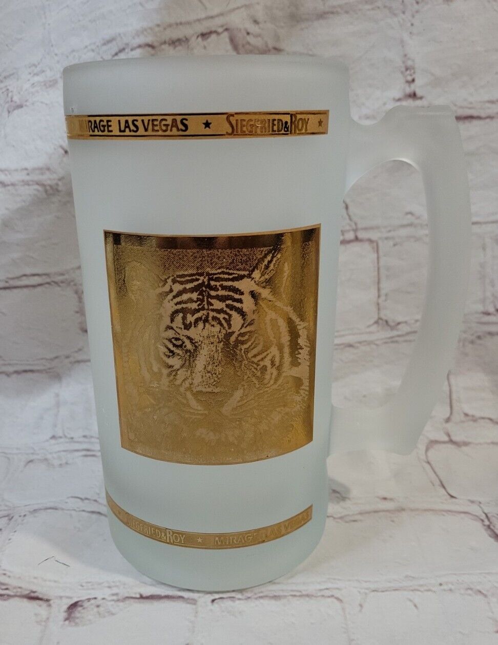 Vtg Siegfried & Roy Gold Embossed Tiger Mirage Las Vegas Frosted Tall Beer Stein