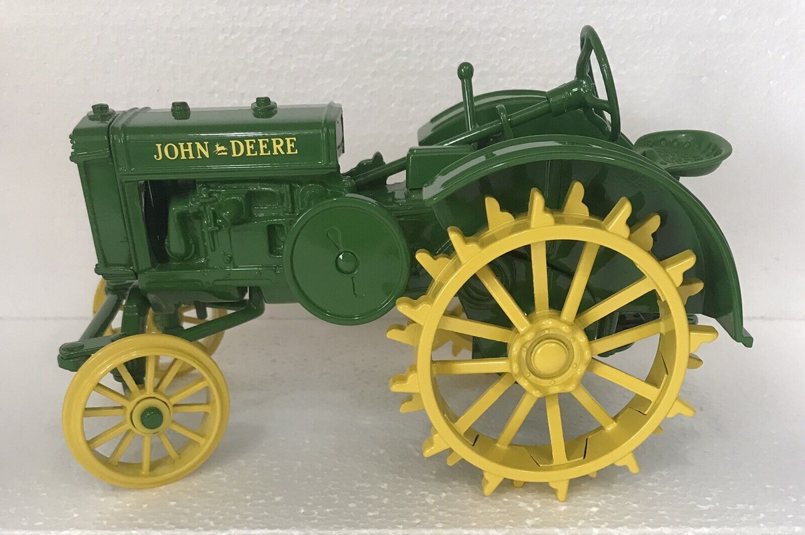 Vintage ERTL John Deere Die Cast Tractor 1993