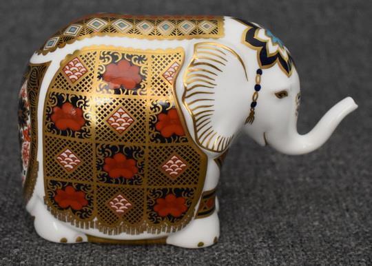 HANDSOME ROYAL CROWN DERBY OLD IMARI ELEPHANT PAPERWEIGHT