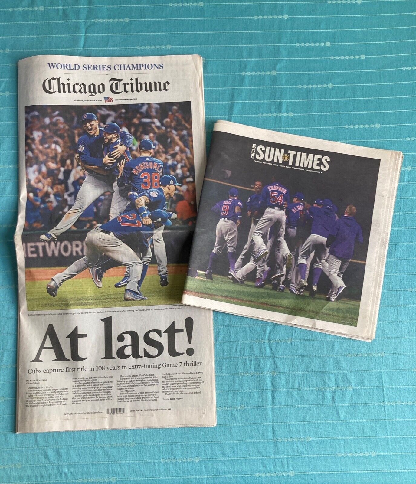 Chicago Cubs Win World Series Newspaper Chicago Tribune & Chicago Sun Times NEW