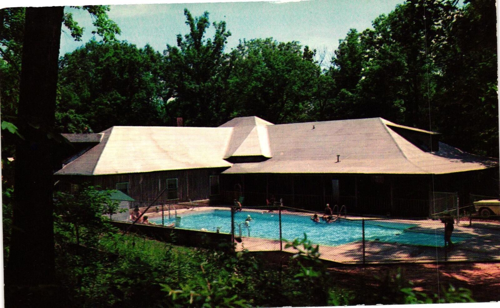 Vintage Postcard- Main Lodge & Filtered Swimming Pool, Idlewild Lodg 1960s
