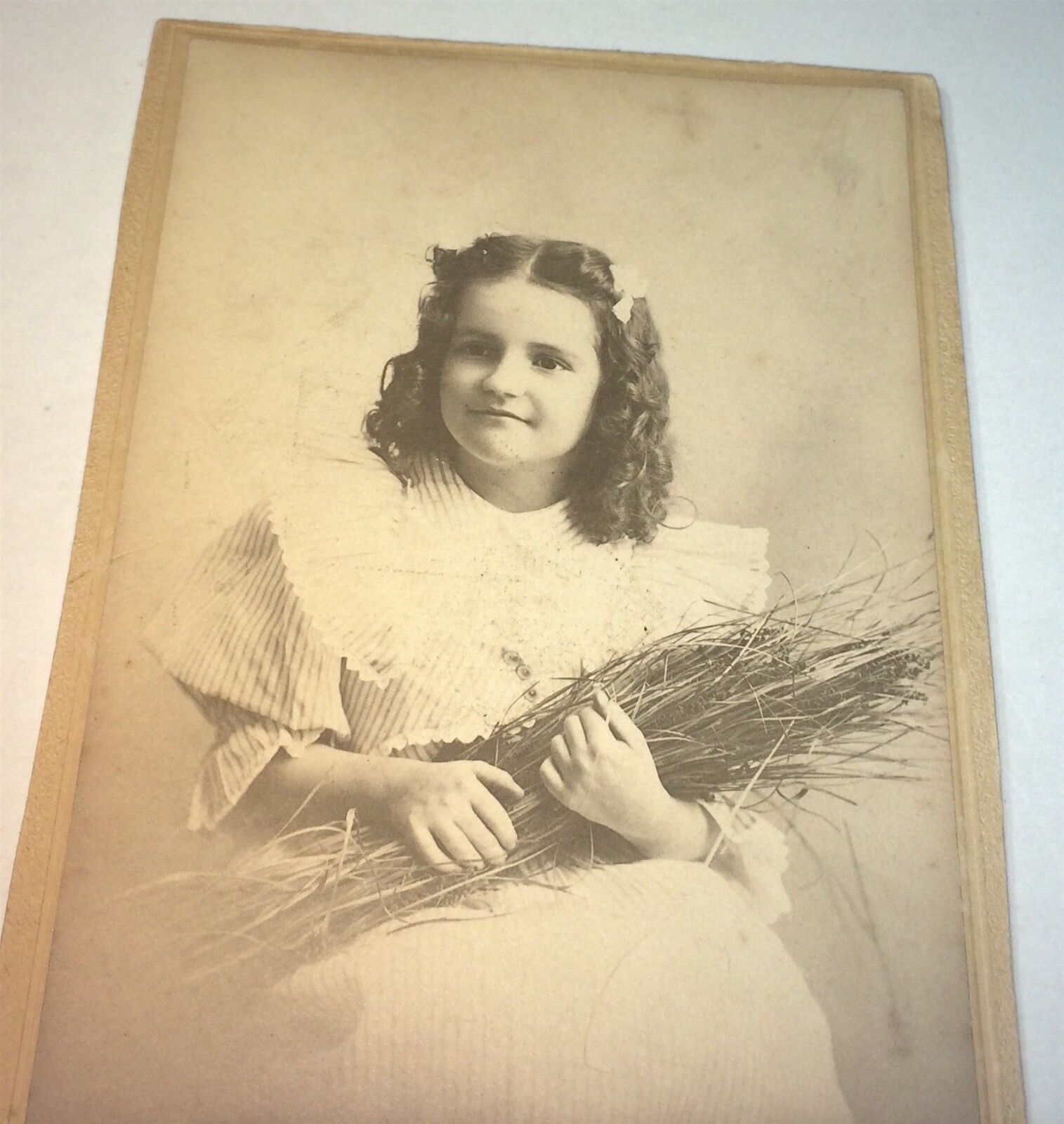 Rare Antique Victorian American Young Lady, Holding Hay or Wheat Cabinet Photo