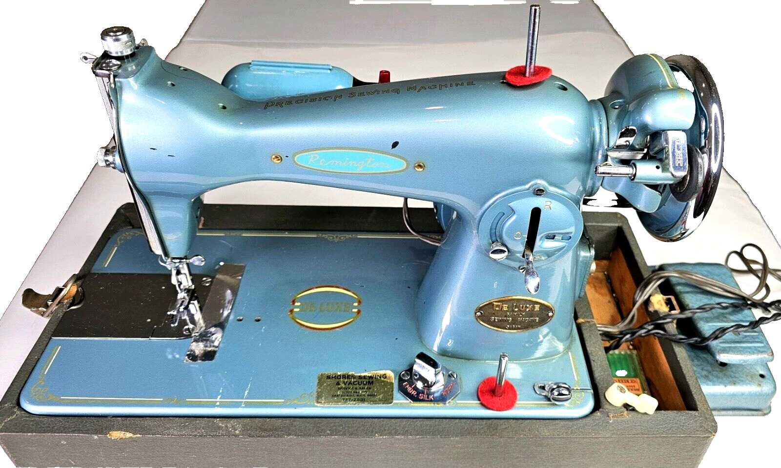 Vintage Remington Deluxe Precision Family Sewing Machine Japan Turquoise Sew