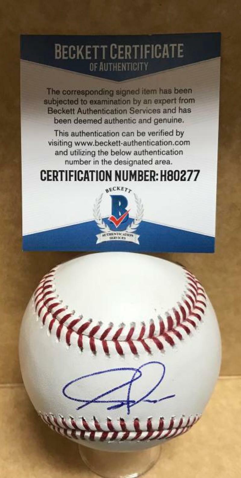 FOREST WHITLEY HOUSTON ASTROS SIGNED AUTOGRAPHED M.L. BASEBALL BECKETT H80277
