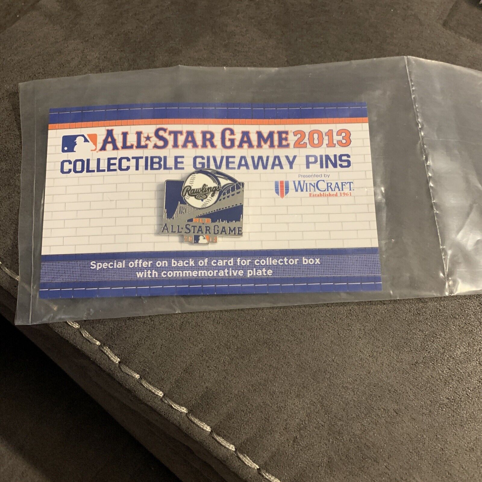 2013 NEW YORK METS SGA ALL STAR GAME FANFEST COLLECTIBLE BASEBALL PIN RAWLINGS