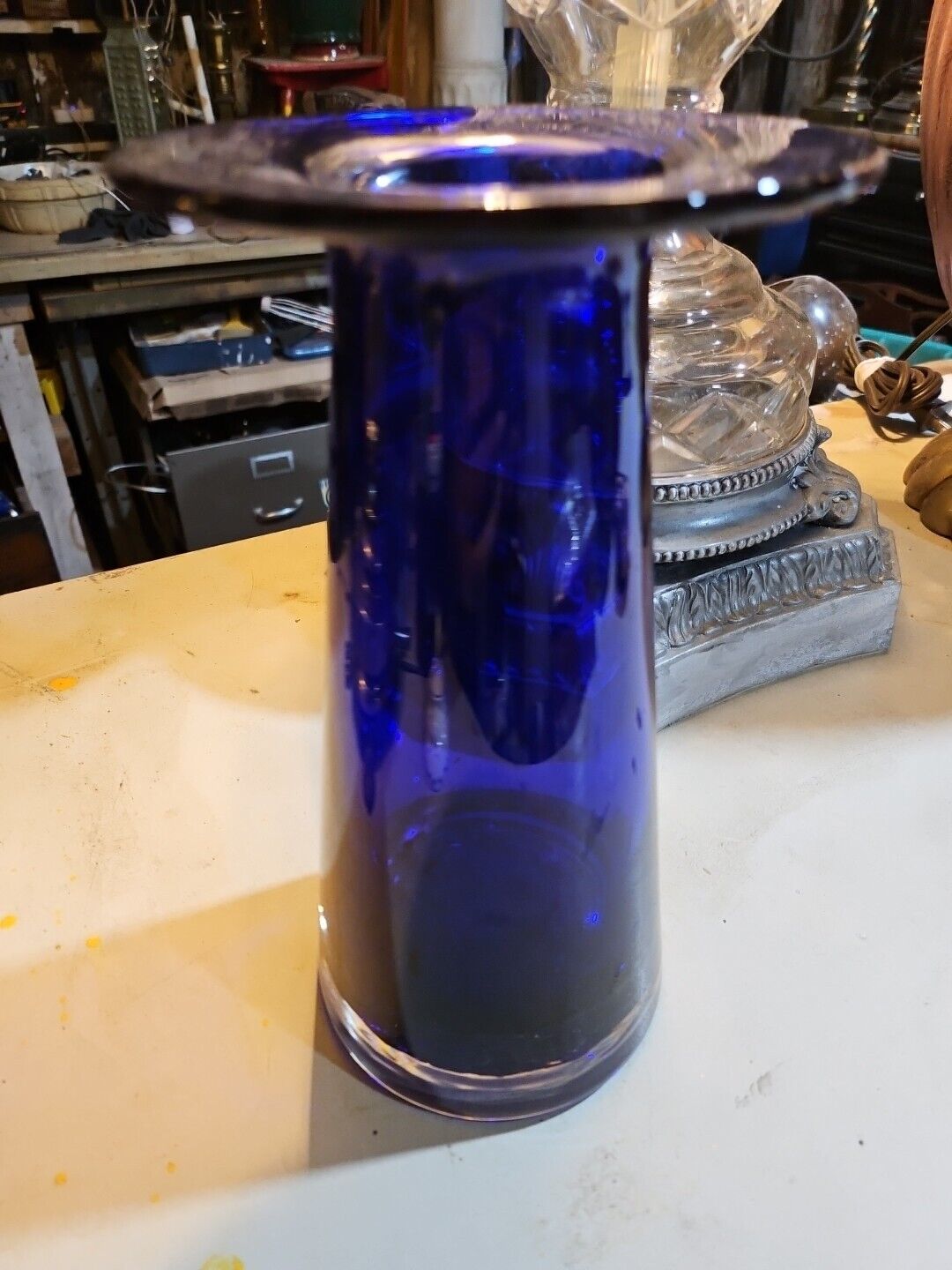 Vtg Cobalt Blue glass vase 8.5\'x4.6\