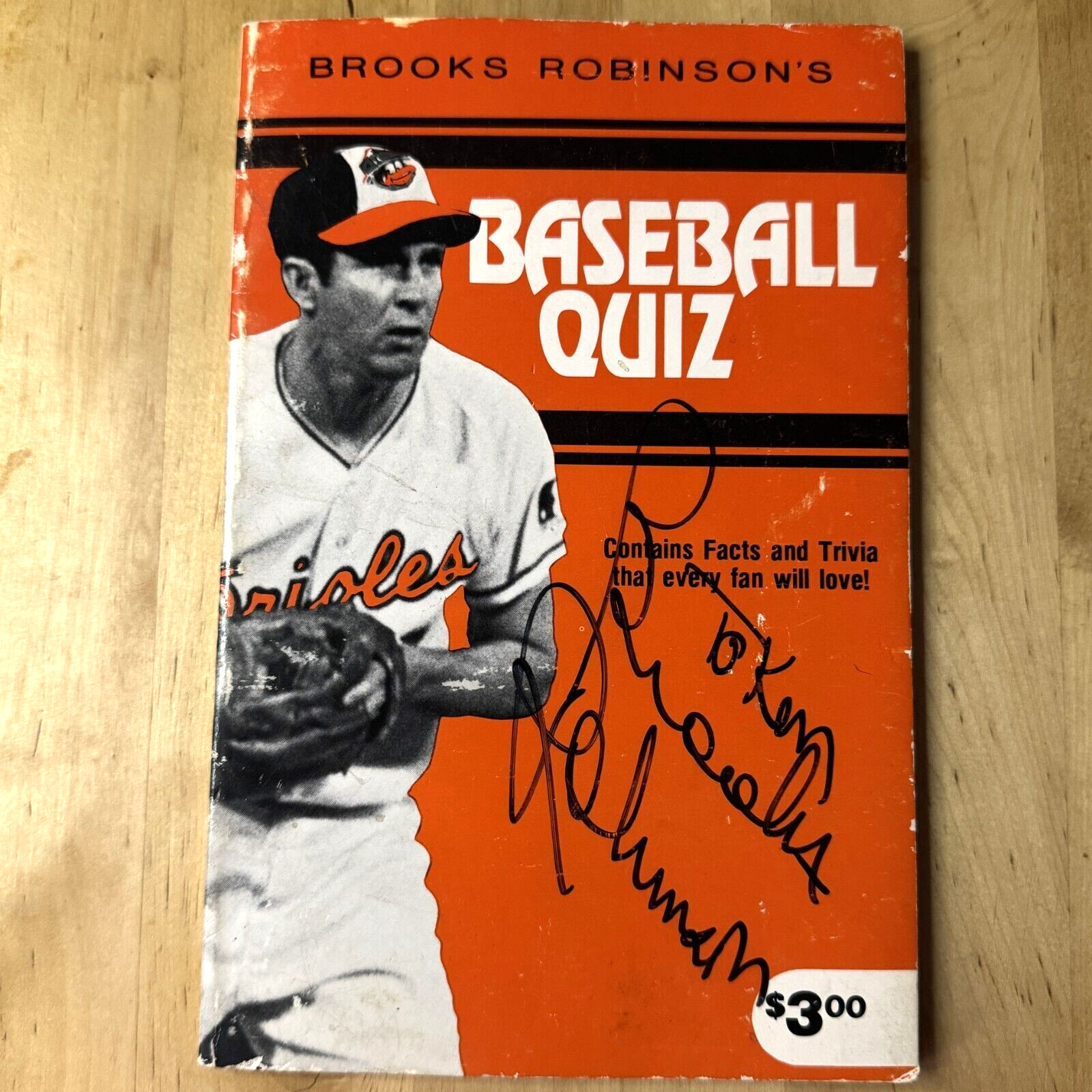 Brooks Robinson’s Autographed / Signed Baseball Quiz Book 1979 Baltimore Orioles