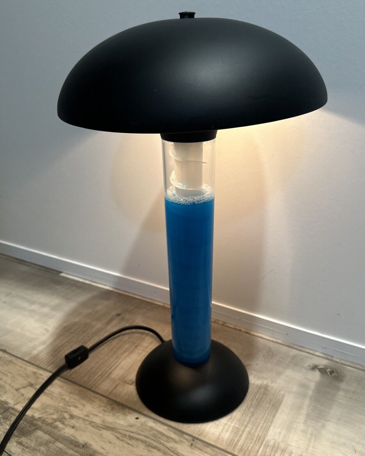 Vintage Flo Motion Lamp Blue Mushroom Shaped Pearlescent Liquid Black Base