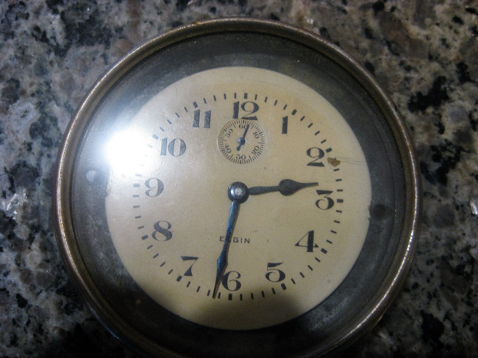 Vintage car clock Elgin, 8 day, runs and keeps time, 1922