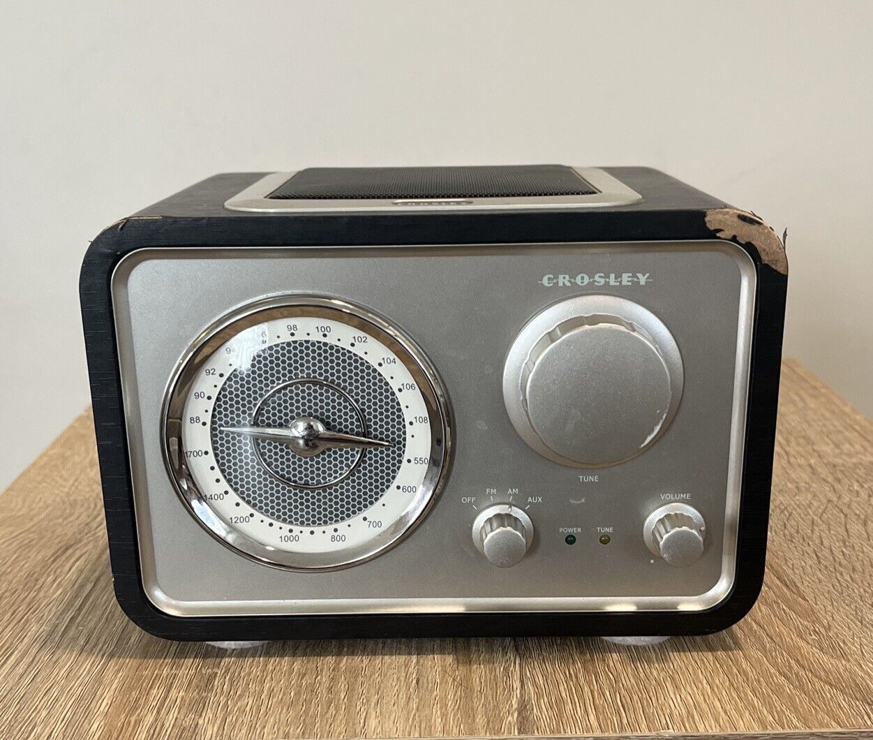 Crosley CR221 Vintage Style Retro AM/FM  Aux Tabletop Radio  Black No Cord