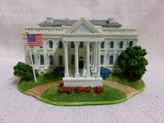 Enesco National Treasures The Presidents House The White House Figurine 723169