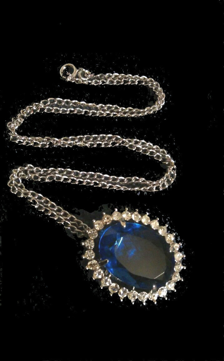 Vintage Royal Sapphire Crystal Amulet Jewelry Gem Gemstone Jewel Chain Pendant 