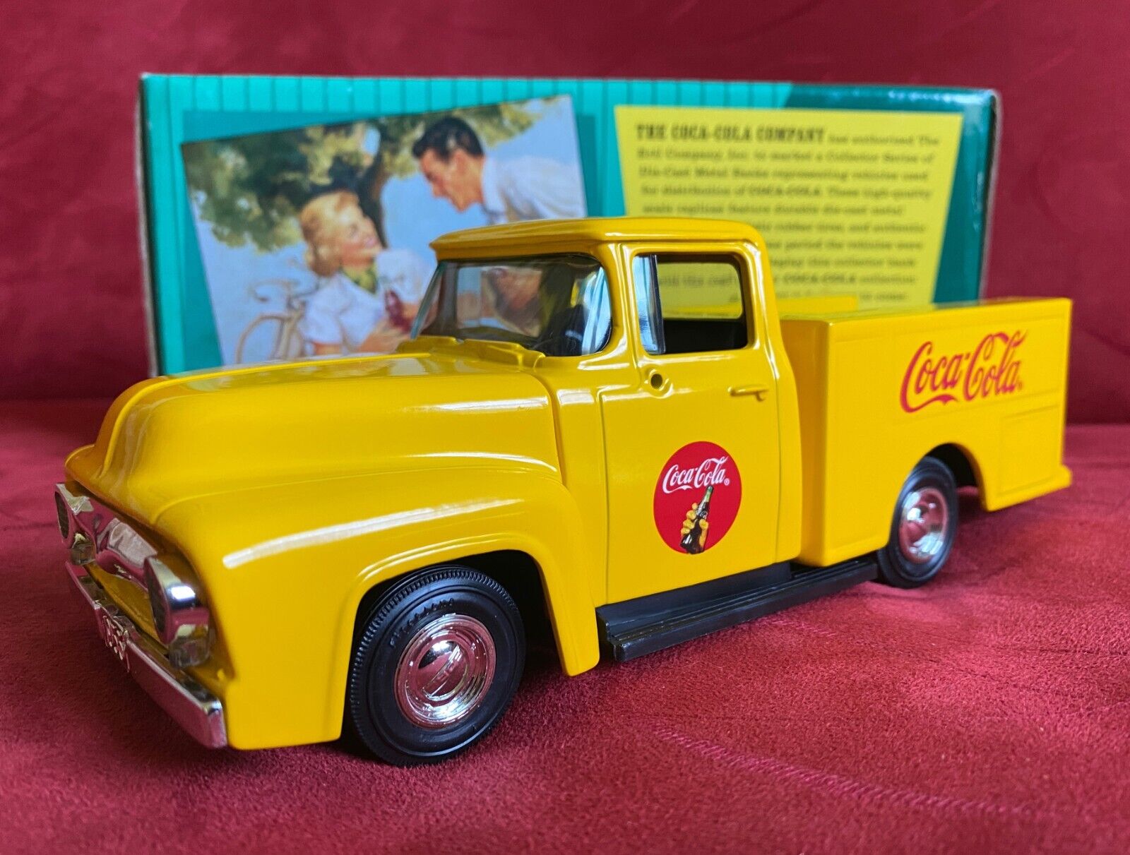Coca Cola 1956 Die-Cast Truck Bank Ertl 1999 Mint In Box
