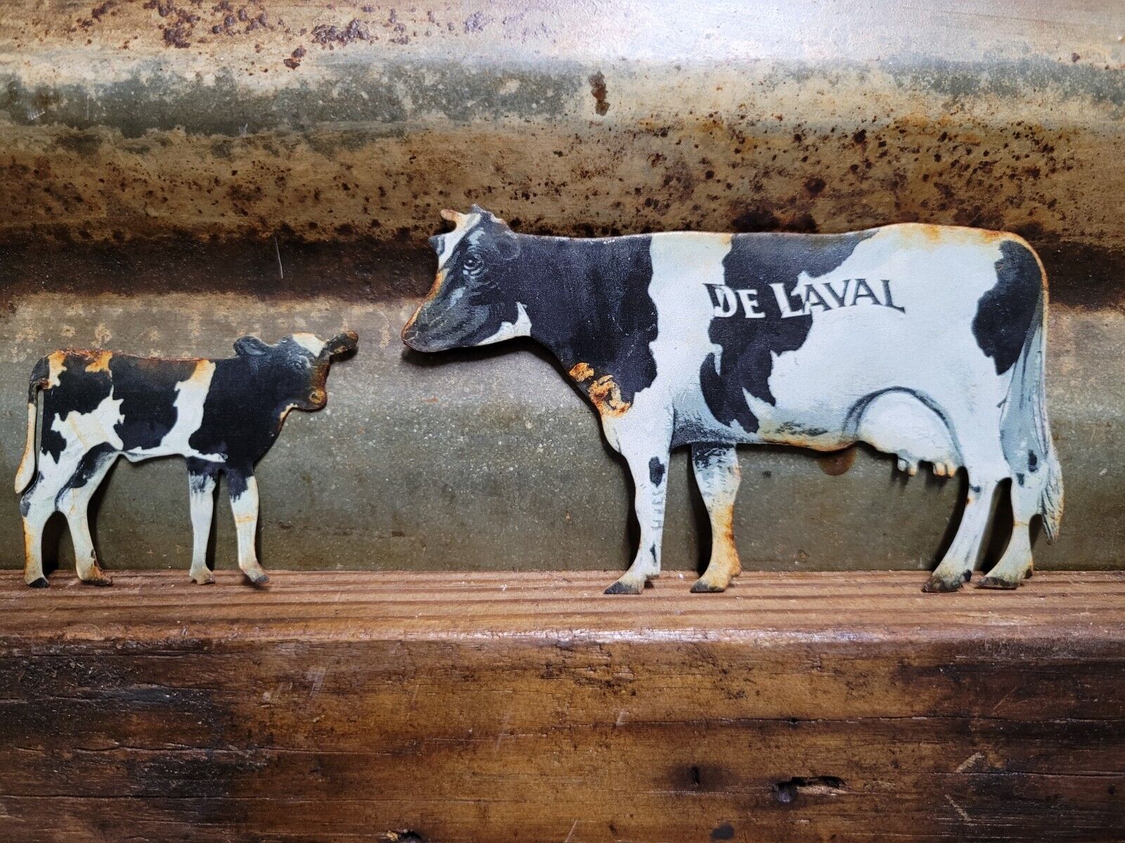 VINTAGE DE LAVAL OLD SIGN TIN METAL DAIRY FARM COWS MILK CREAM CHEESE SEPARATOR