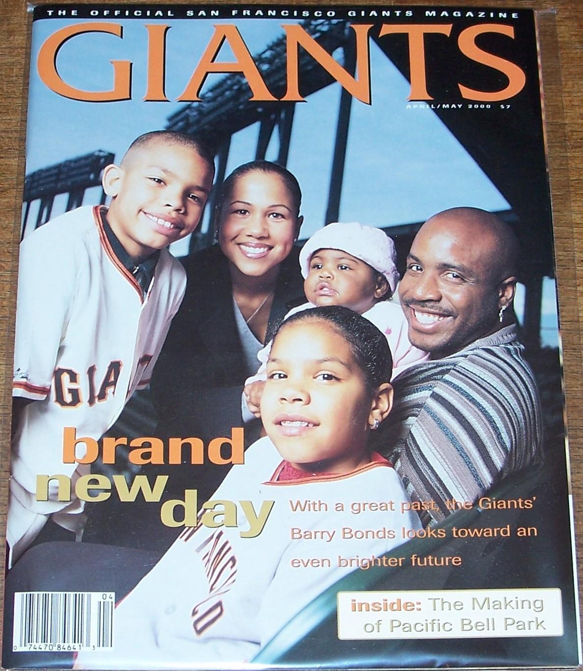 S F Giants Magazine / S.F GIANTS MAGAZINE MAY 2000