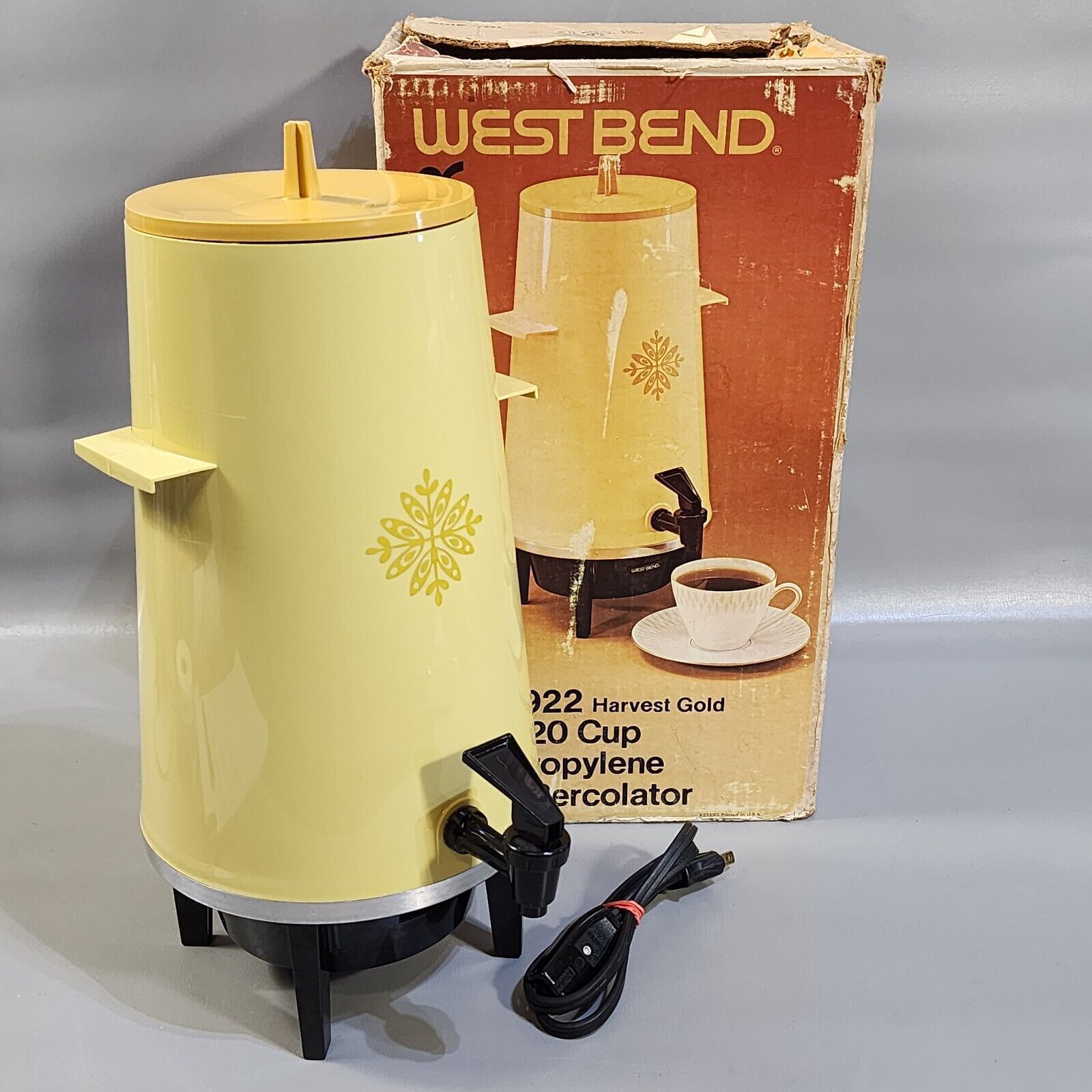 Vintage West Bend Coffee Maker Harvest Gold Automatic 10-20 Cup Party Percolator
