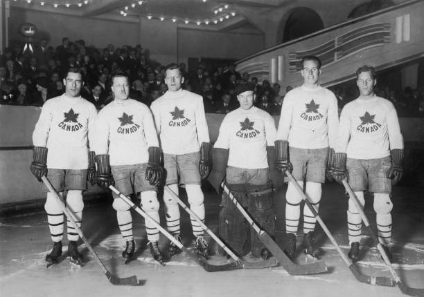 The Canadian ice hockey team in Berlin 1926 OLD PHOTO