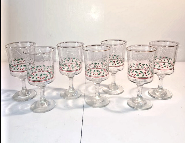 Vintage Set of 7 Arby's Christmas Stemmed Glasses