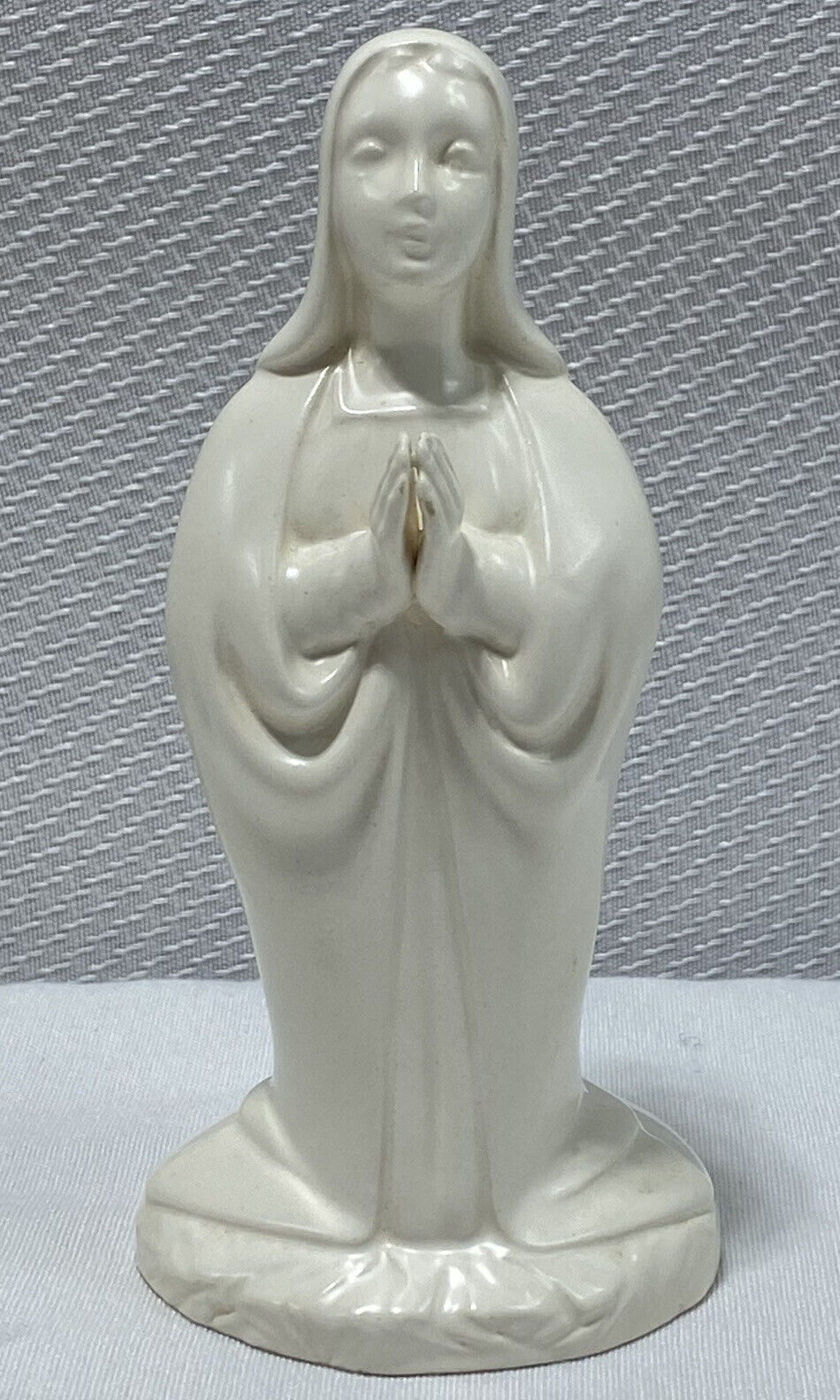 Vintage Holland Mold Nativity Mary Kneeling Praying 5” Porcelain Glazed Figurine