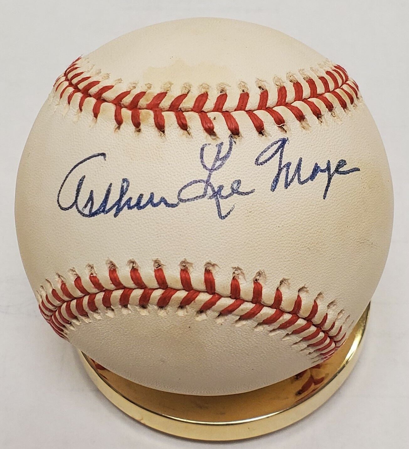 Autographed ARTHUR LEE MAYE Official National League Baseball 