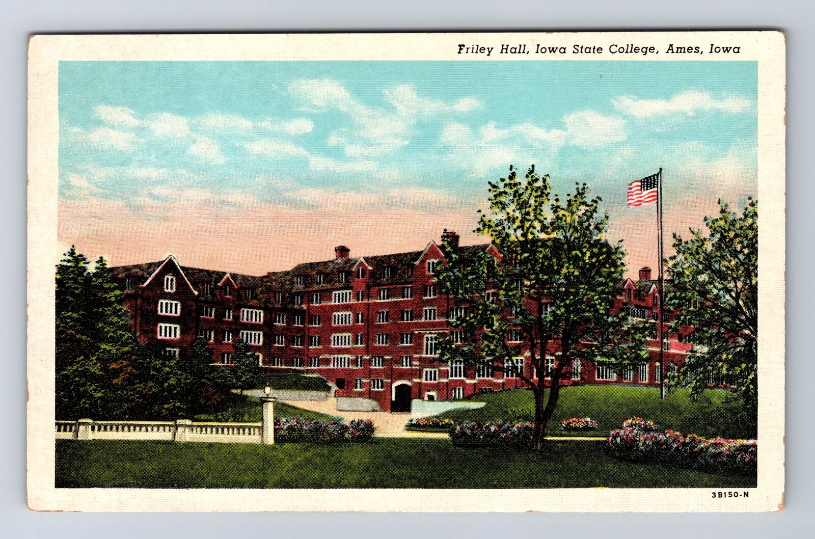 Ames IA-Iowa, Iowa State College, Friley Hall, Souvenir Vintage Postcard