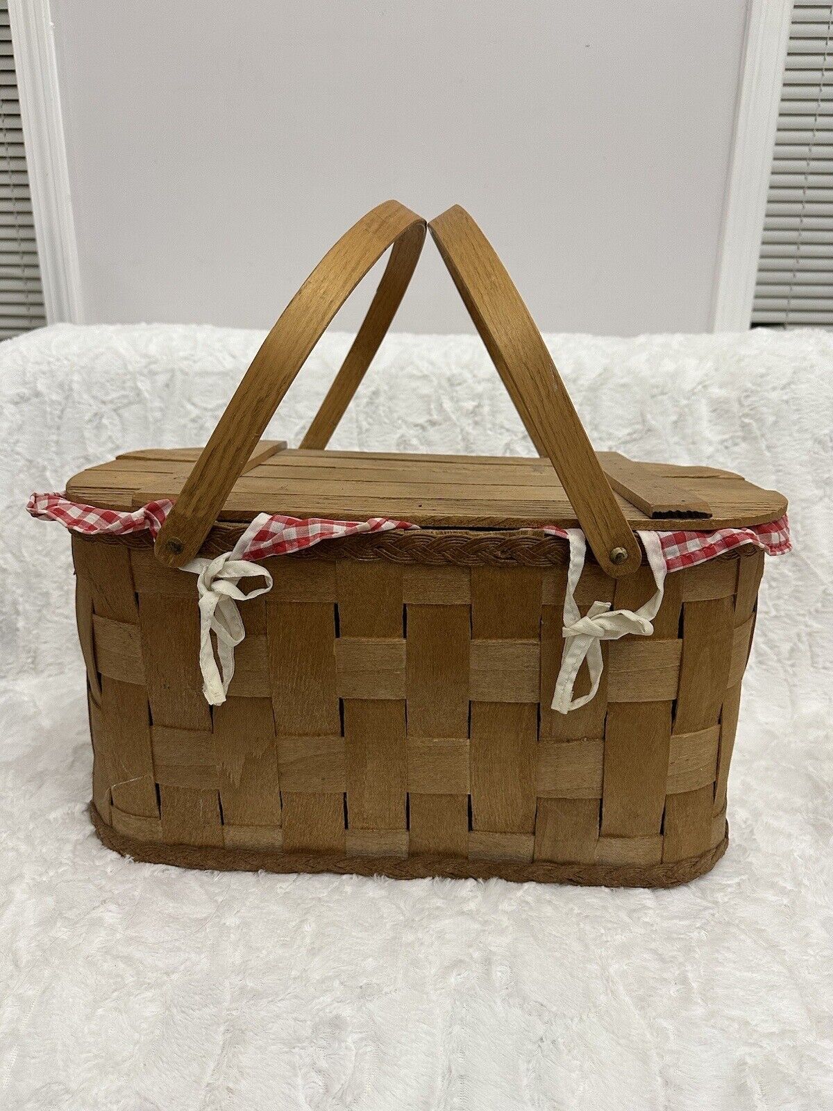 Vintage 70s Large Hand Woven Heavy Leaded Picnic Basket