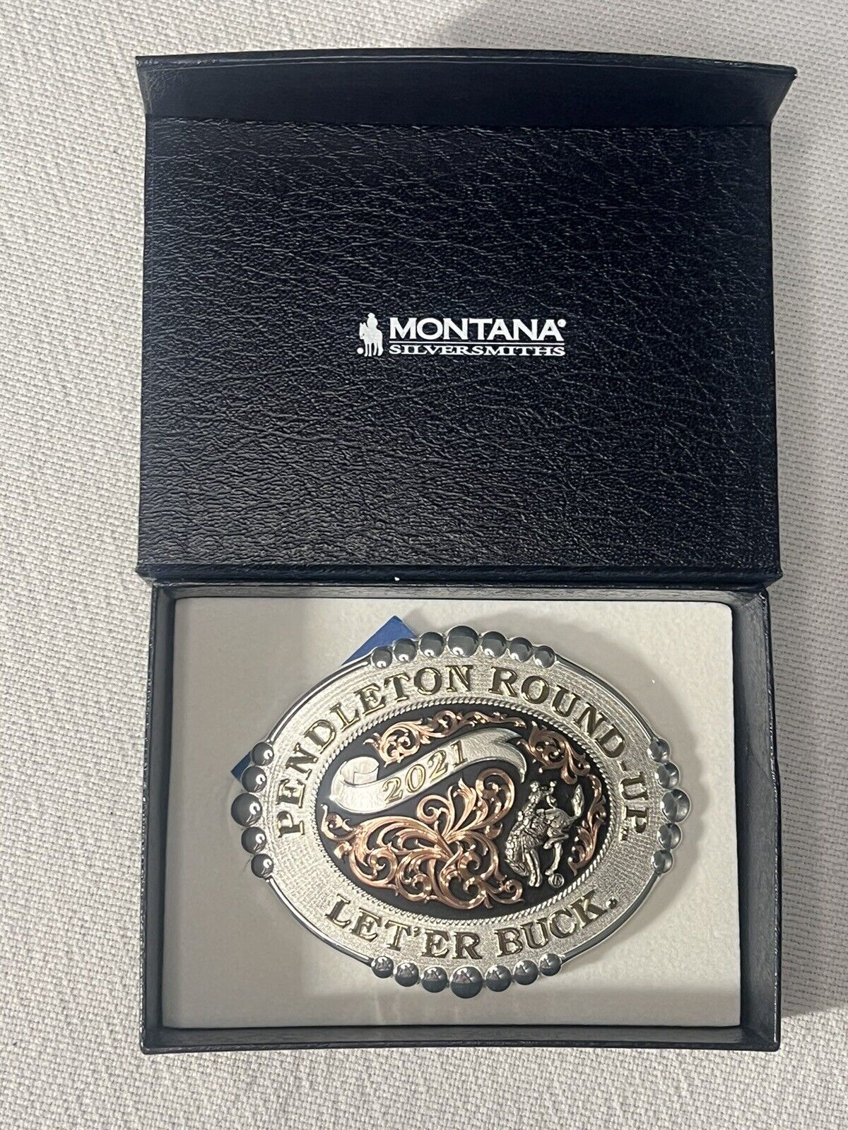 Pendleton Round Up 2021 Belt Buckle Rare 17/200 Numbered Montana Silversmiths