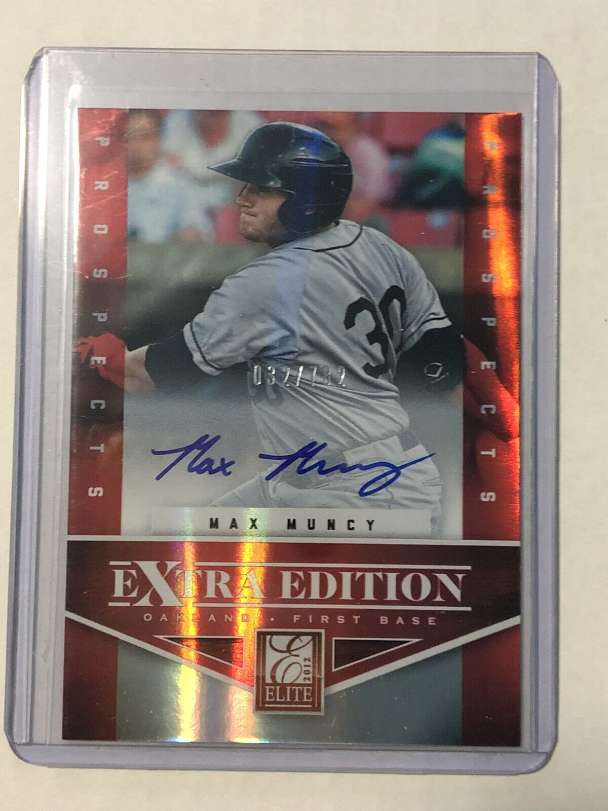 2012 Elite Extra Edition Auto Max Muncy RC. Serial #32/782. Dodgers WS Champs?