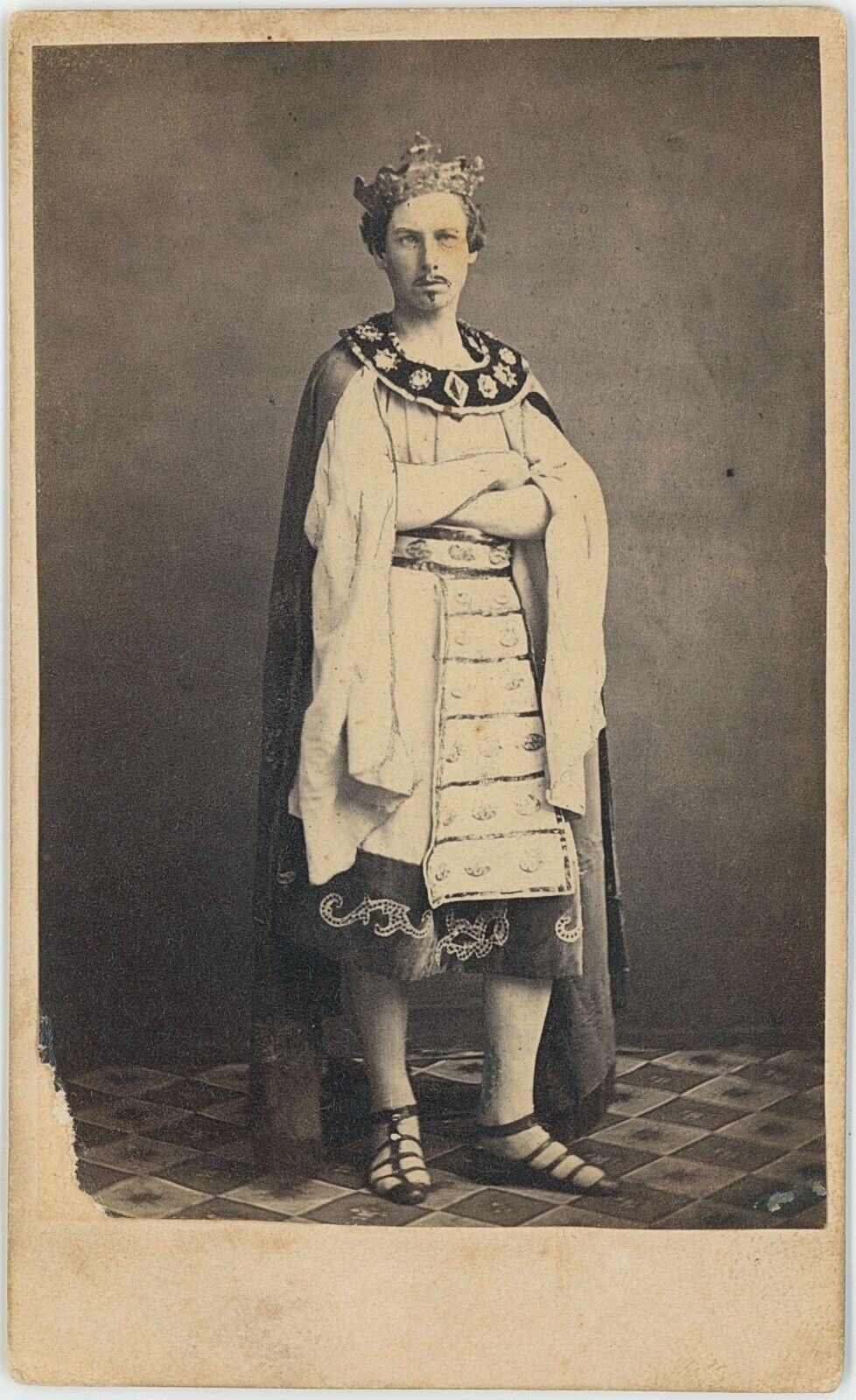 Actor Wearing King Costume Crown Cape Performer 1860s CDV Carte de Visite X617