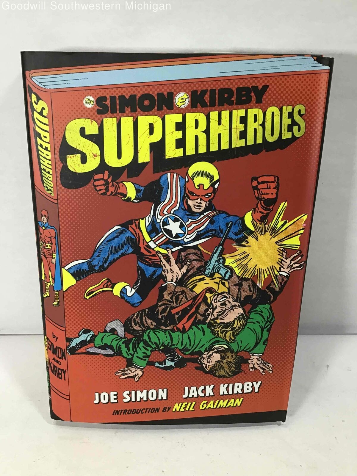 Pre-Owned The Simon & Kirby Library: Superheroes Book