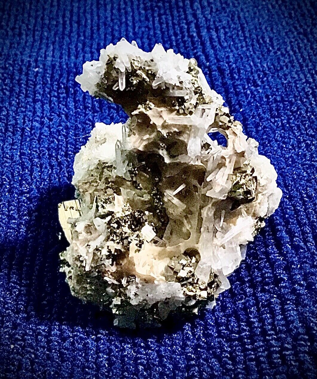 Natural Rare Crystal Cluster & Pyrite  Mineral Specimen 44.3 grams AAA quality