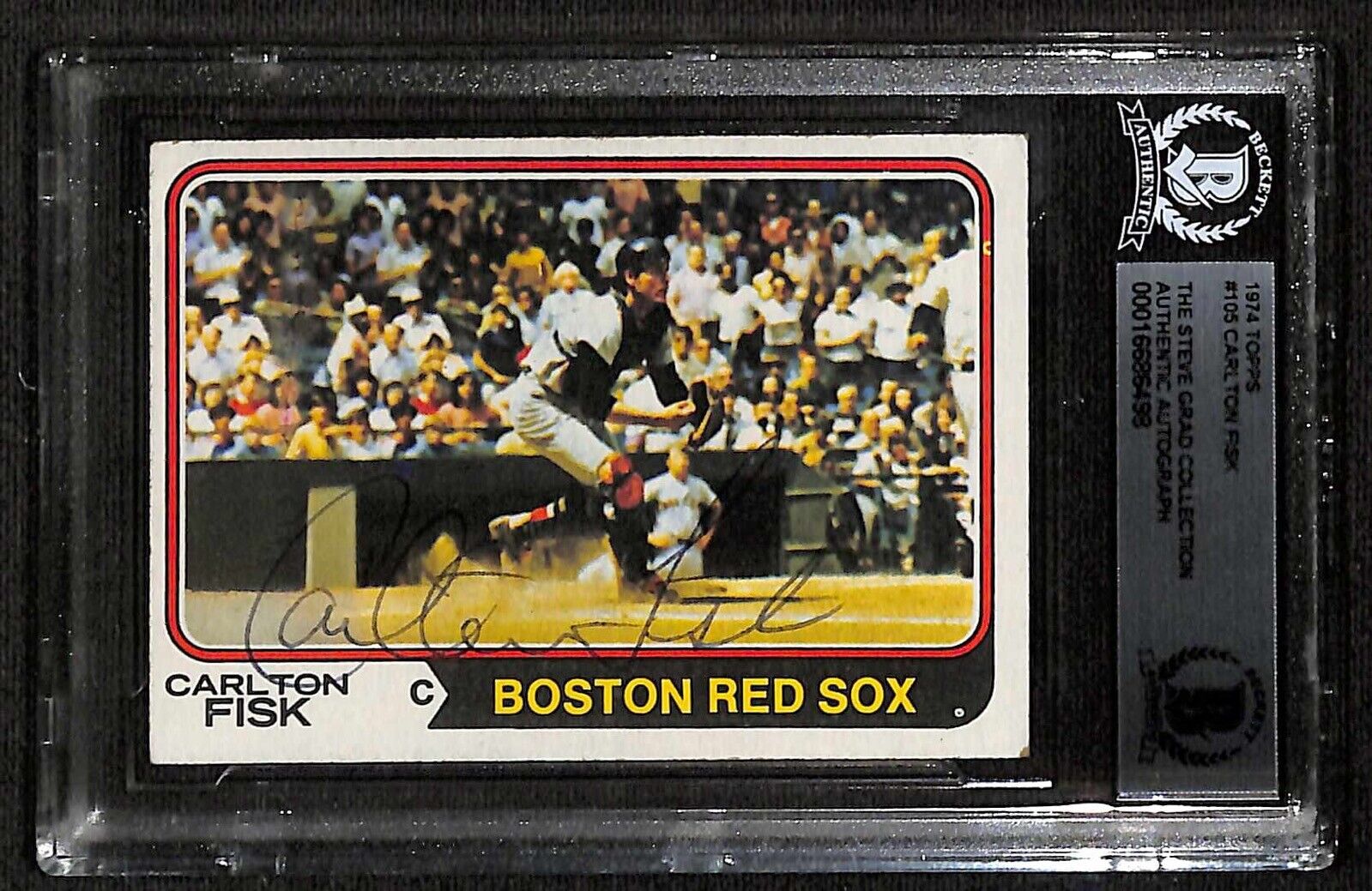 1974 Topps #105 Carlton Fisk VINTAGE Signed Card BECKETT (Grad Collection)