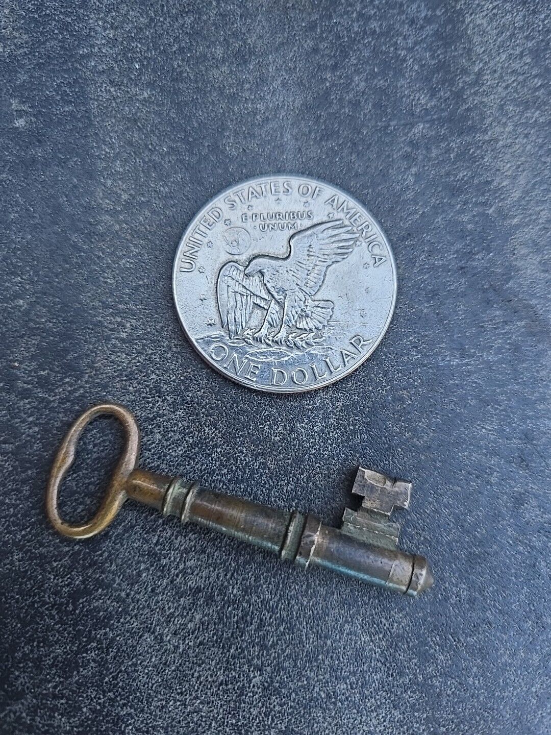 Beautiful Old Minature Brass Key☆ Antique Solid Metal Skeleton Key