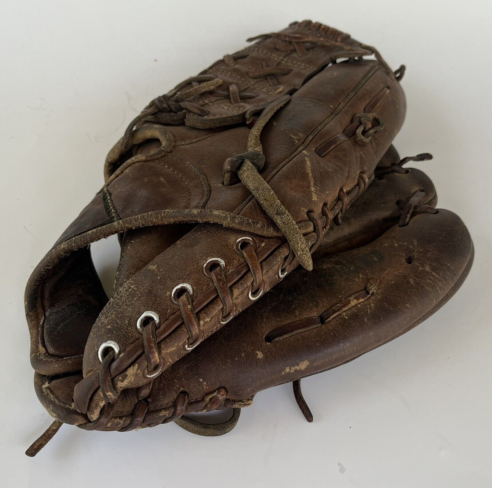 Vintage Carl Yastrzemski Baseball Glove Right Handed
