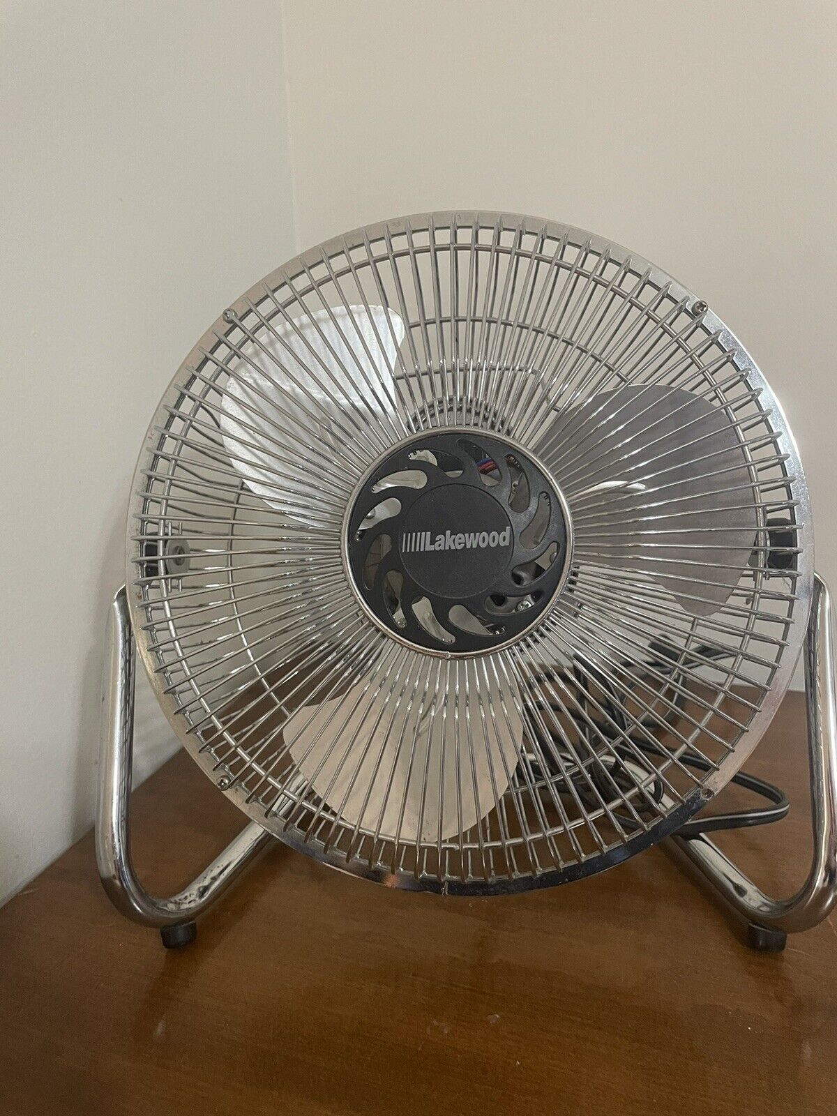 Vintage Lakewood Electric 3 Speed Chrome Fan Model HV-9 Tested and Working Clean
