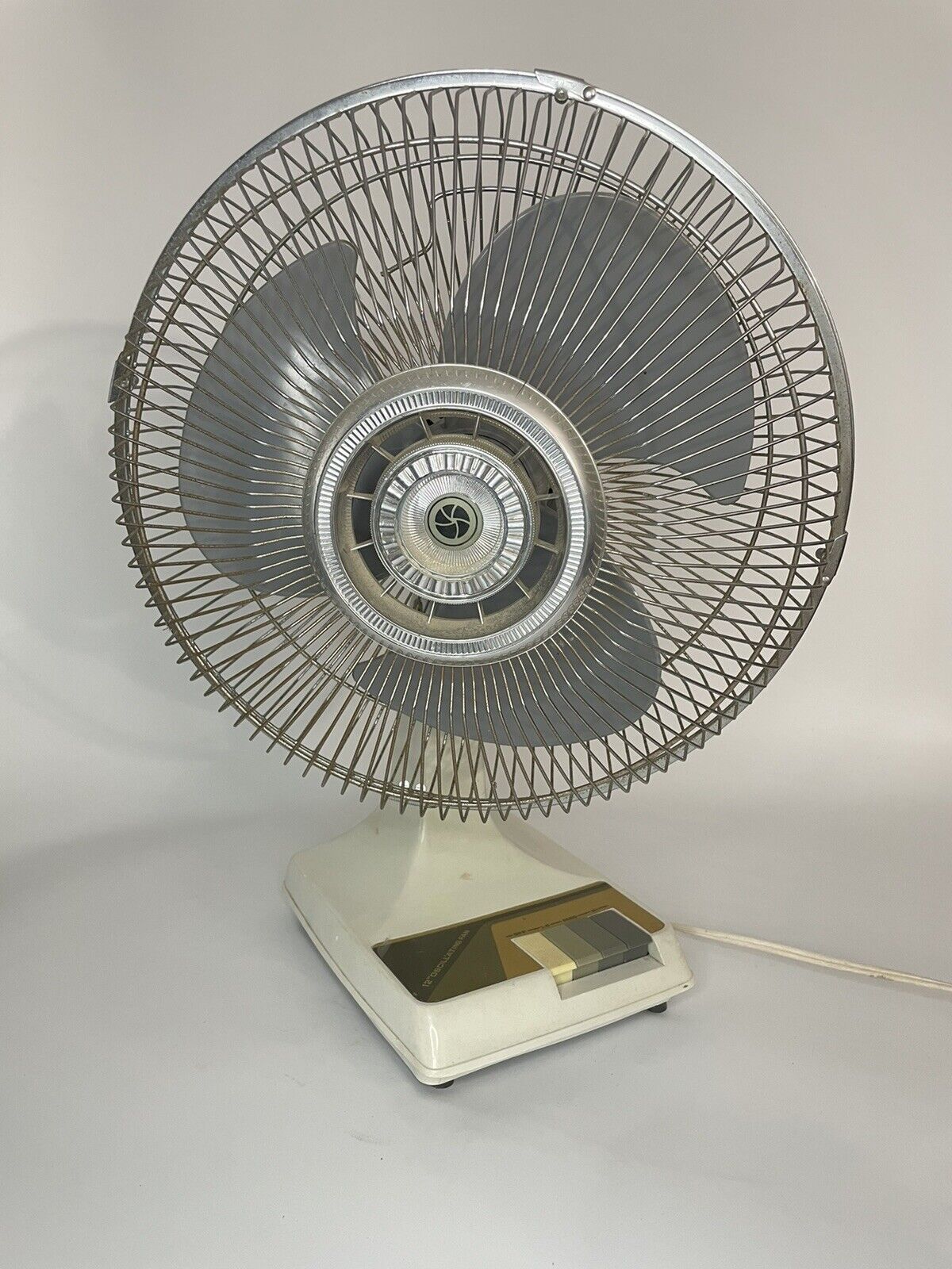 Vintage Kuo Horn Desk Table Oscillating 12 Inch 3 Speed Fan KH-203-BL, Works