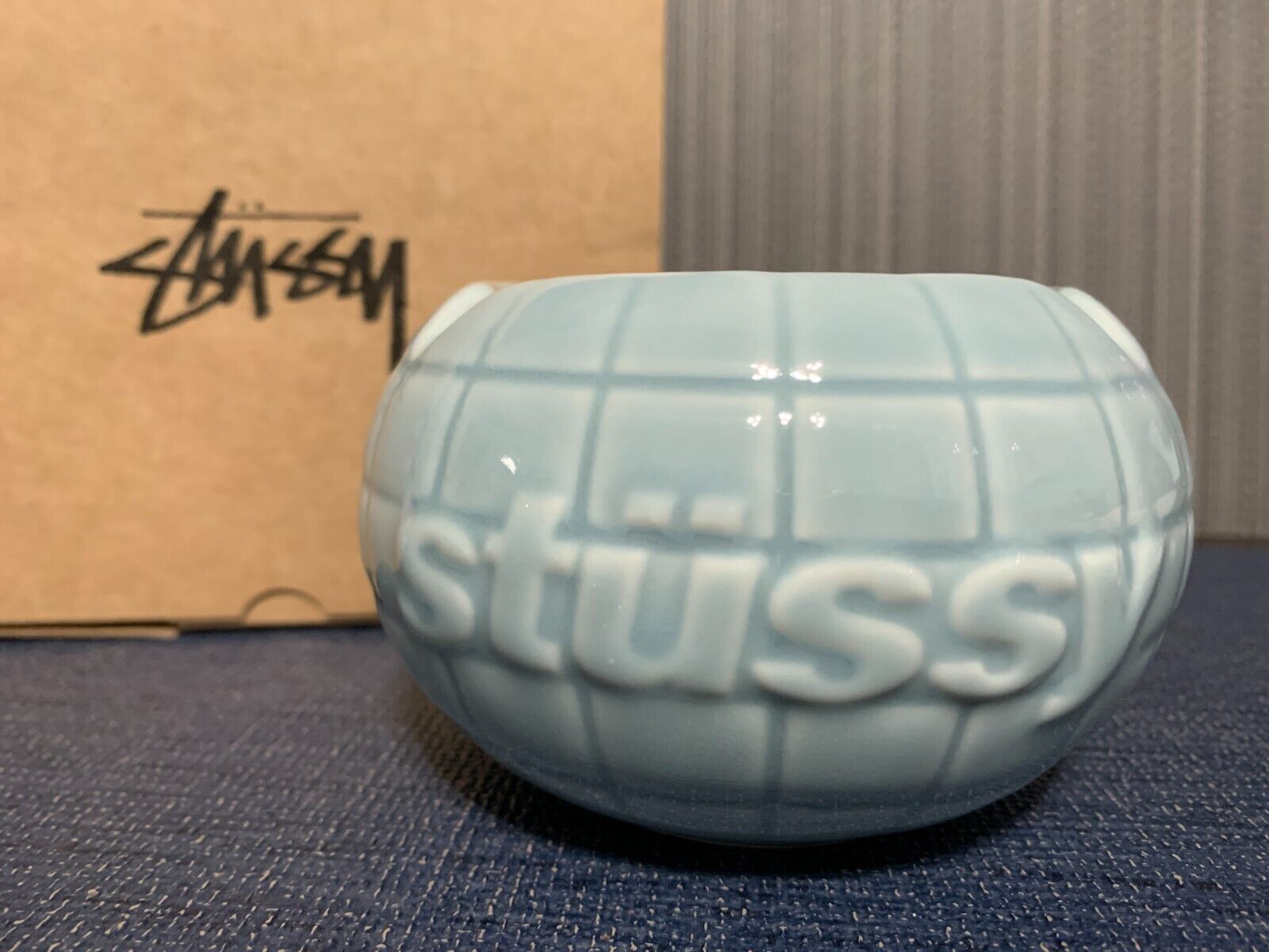STUSSY  World Ashtray Pale Blue Brand New in Box