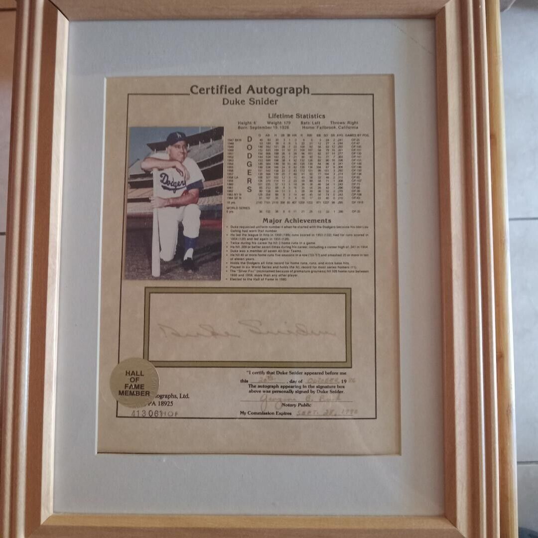 Duke Snider framed notarized and certified autograph