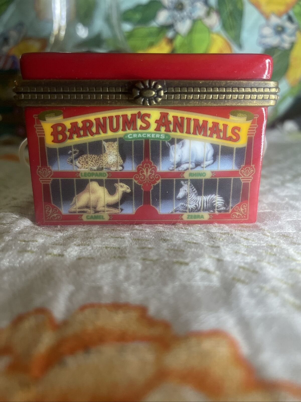 Barnum’s Animal Crackers Porcelain Hinged Trinket Box W/O Elephant