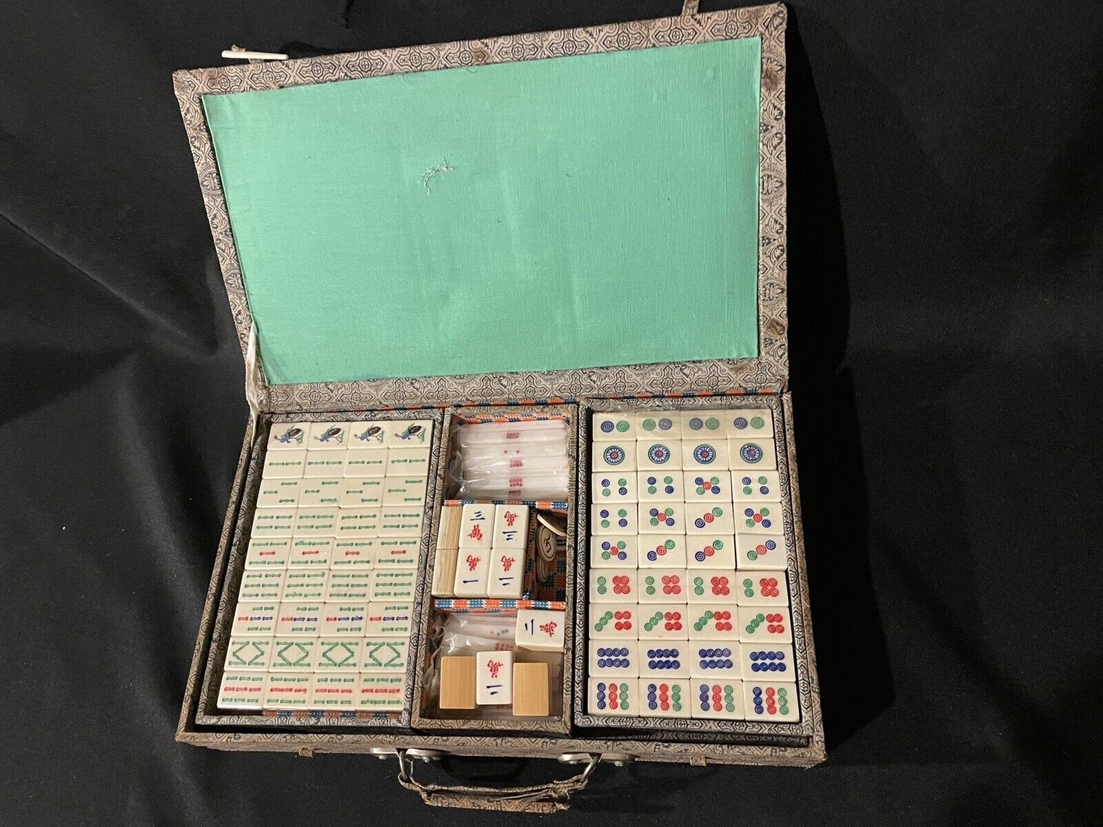 Vintage Mah-Jong Set case wood pieces some sealed