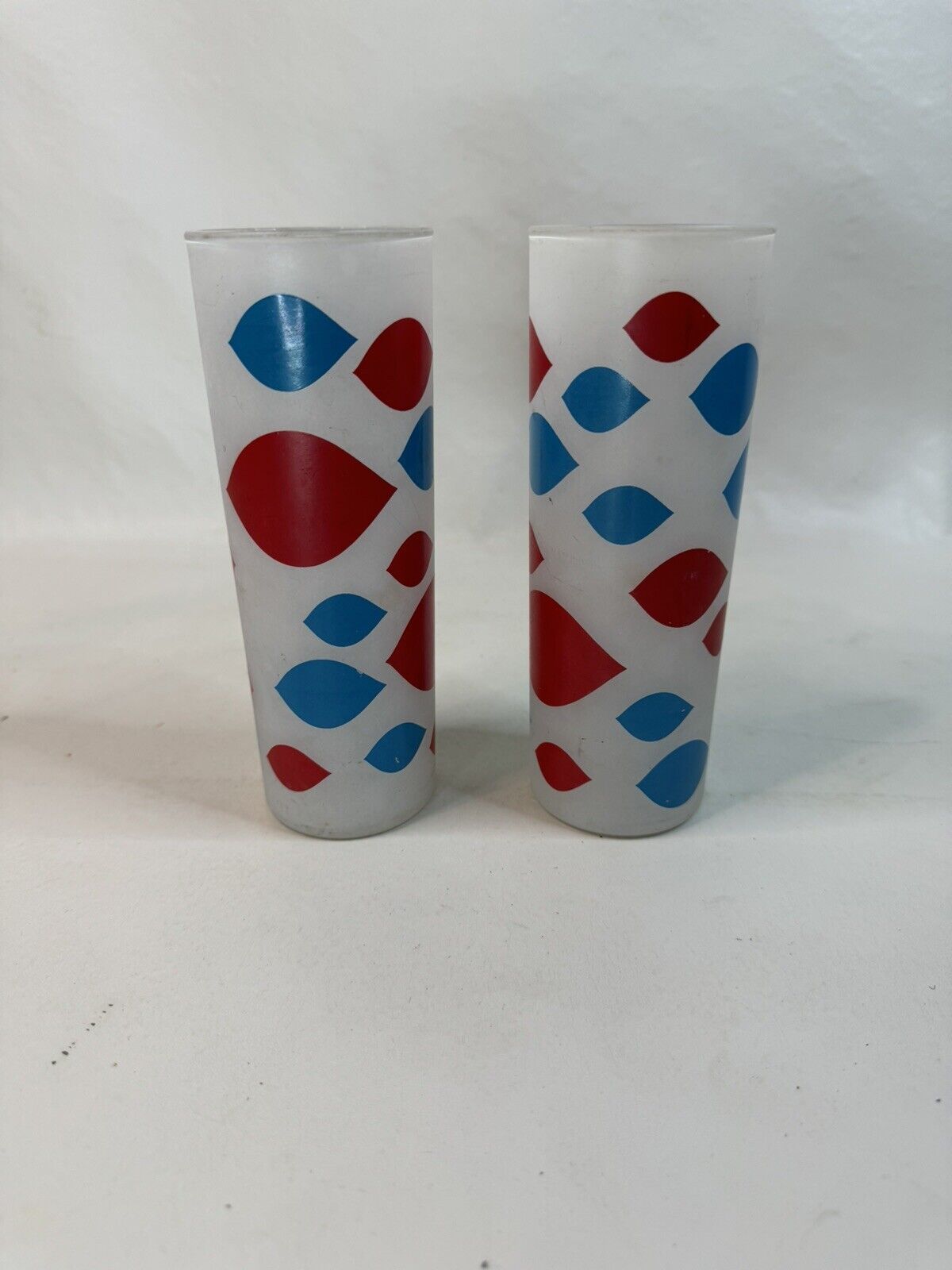 Set of 2 Vintage Dairy Queen Hiball Mid Century Modern Frosted Red Blue Glasses