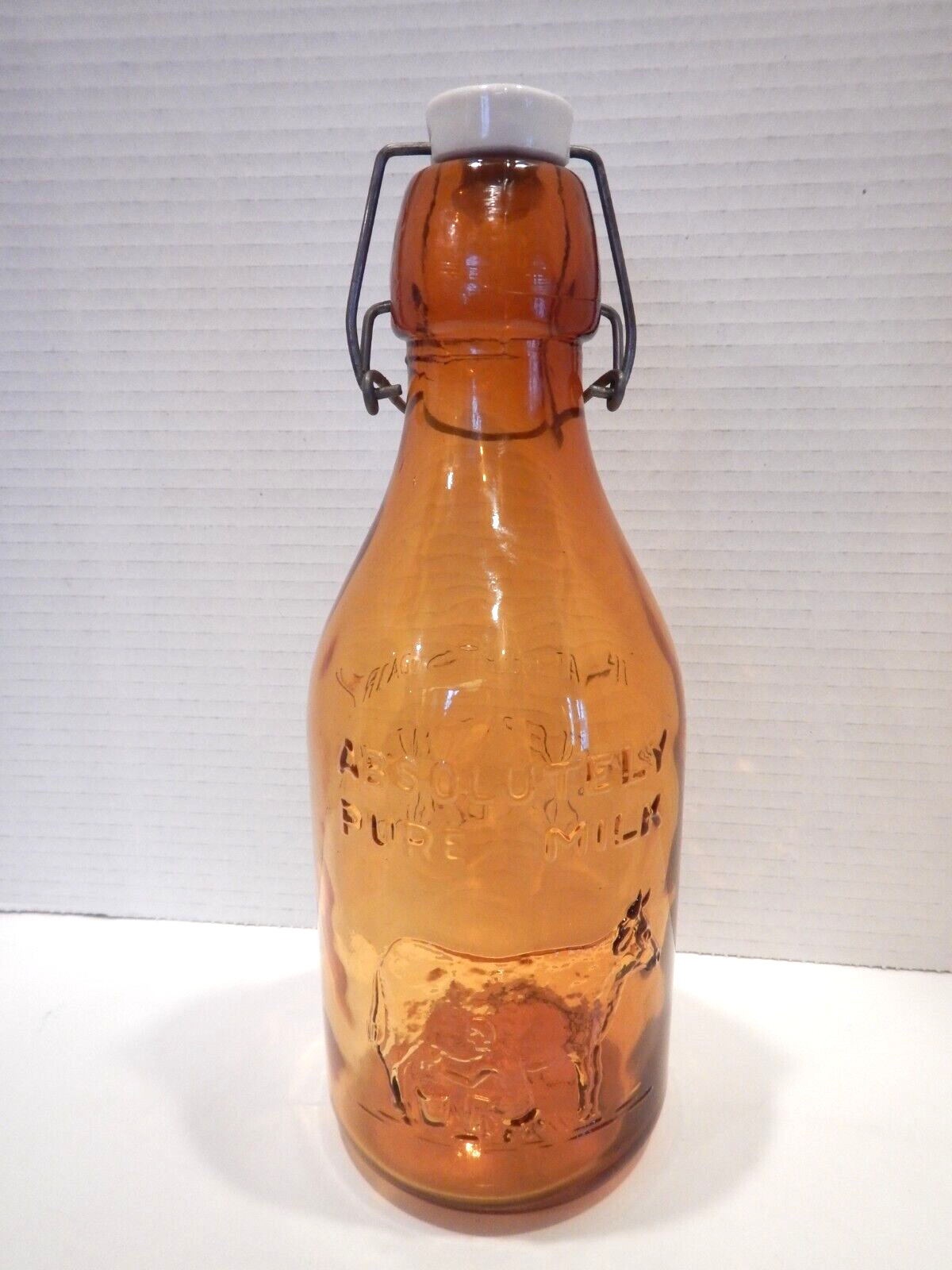 1965 Thatcher\'s Dairy 1 Quart Absolutely Pure Milk Amber Glass Bottle 11\