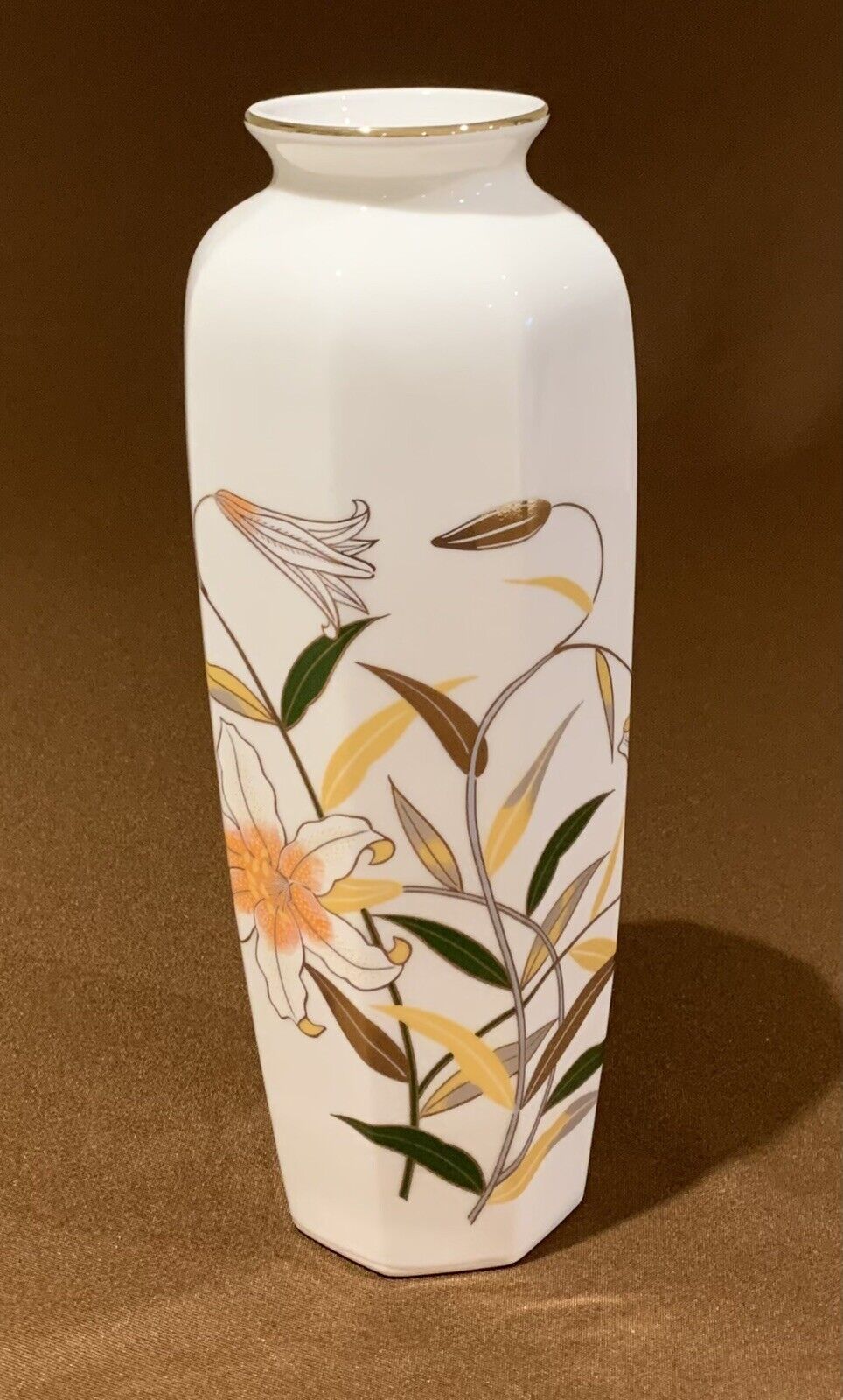 Vintage Otagiri Japan Vase White Lily Handpainted Octagon Ceramic Gold Trim Gilt