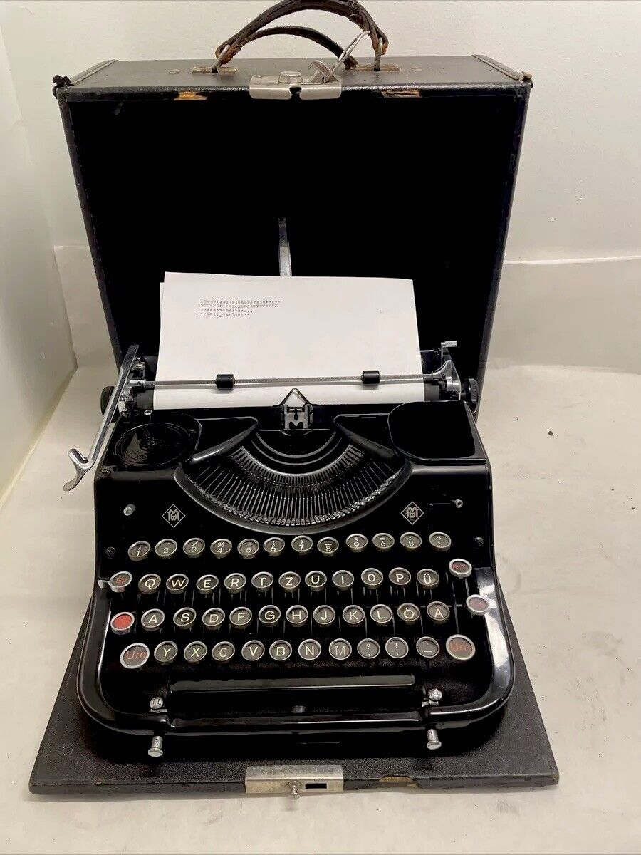 Mercedes Selekta German 1938 Typewriter