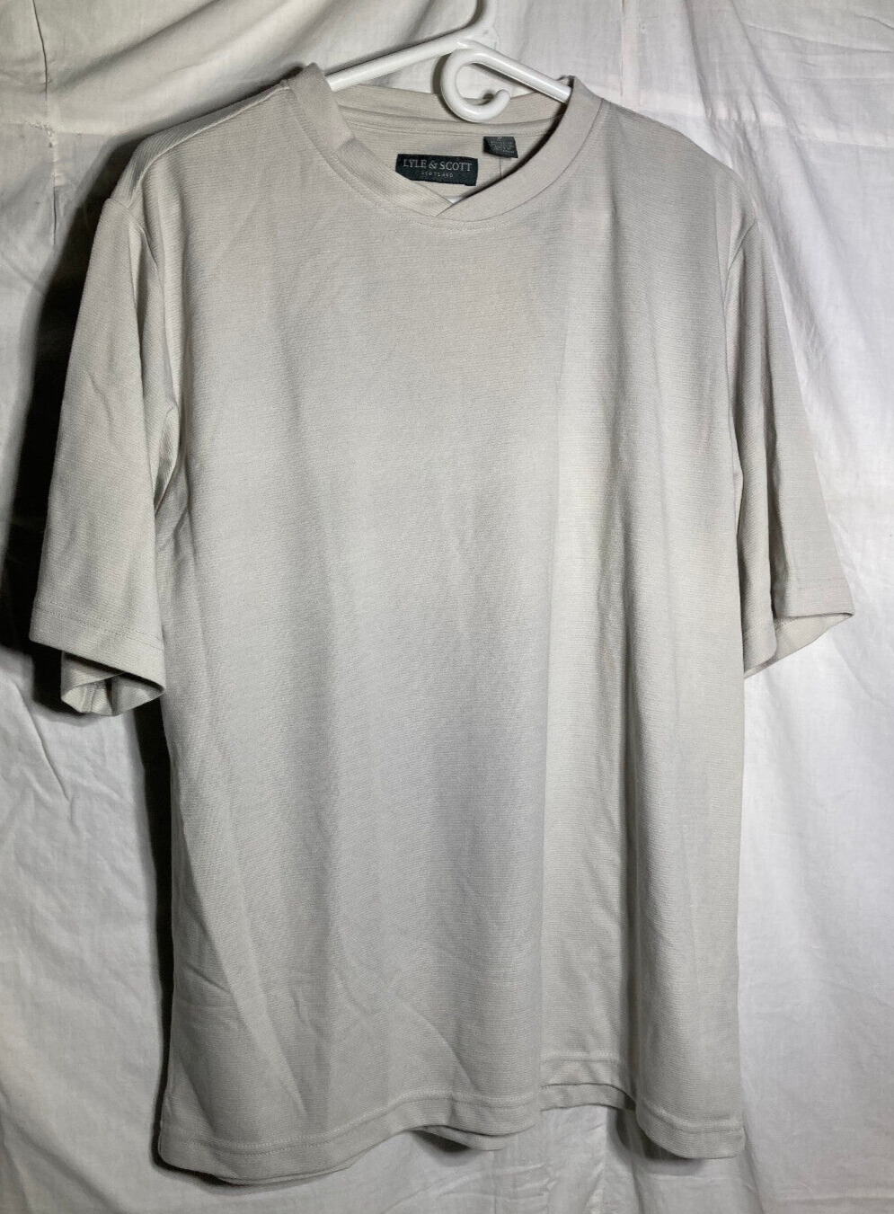 Vntg Lyle & Scott Polyester Short Sleeve T-Shirt Men\'s Cream -M