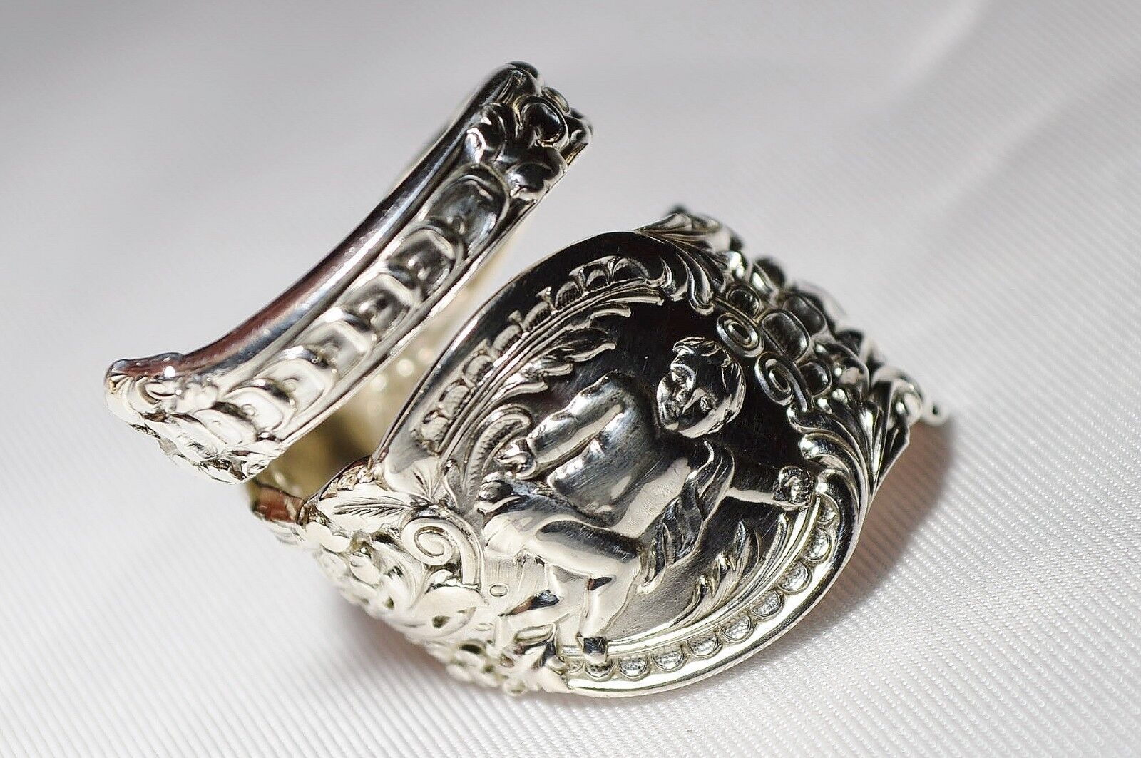 ORNATE WENDELL ARIEL Antique Sterling Spoon Ring    