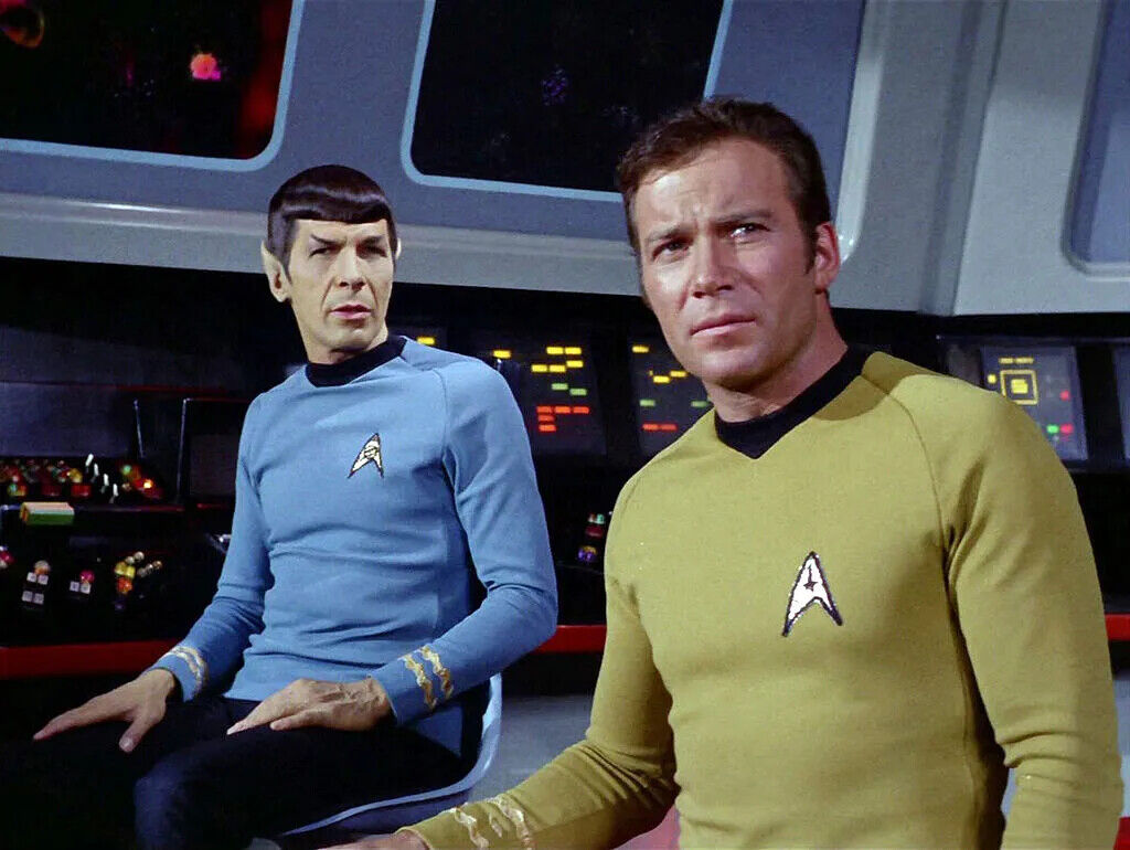 Spock Captain Kirk from Original Star Trek SCI FI TV Picture Photo 8